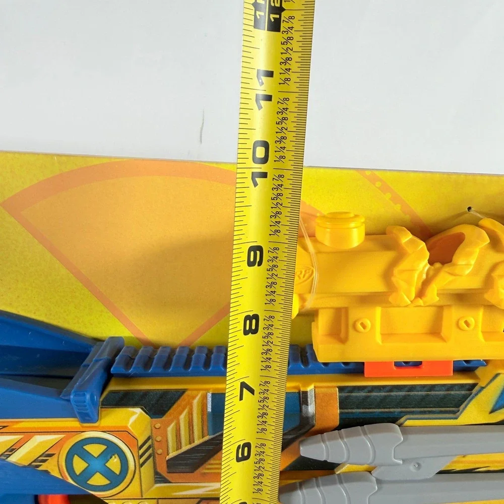 Nerf Elite Marvel X-Men '97 Wolverine Blaster Claw Pump Action Toy 12 Darts